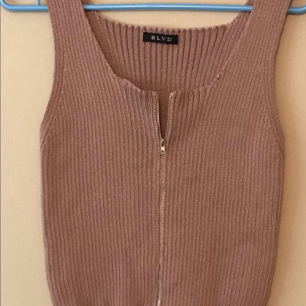 Crop sweater.  Zipper front.